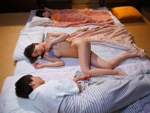 Người dẫn chương trình đĩ giá trị cao nhất mời cư dân mạng đến văn phòng mặc vớ đen gợi cảm, khiêu vũ nóng bỏng, cám dỗ, tán tỉnh, quan hệ tình dục bằng miệng và quan hệ tình dục