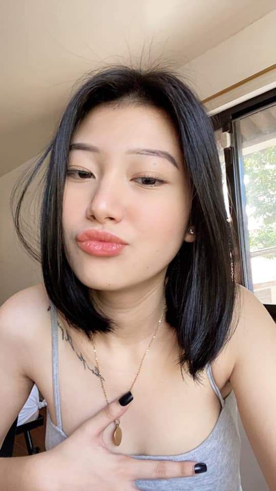 Người đàn ông có thể ngưng thời gian để thoải mái dí mấy em idol