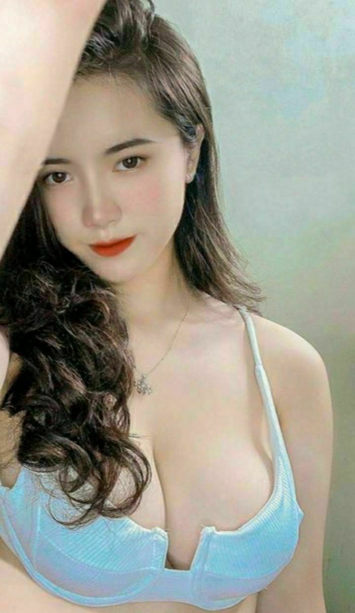 Làm cho con đĩ này chảy nước miếng